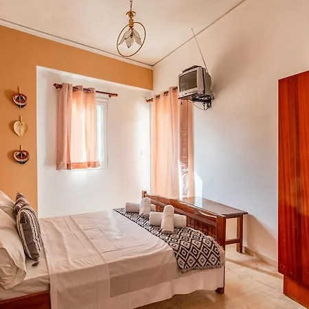 Cozycity2-bedroom For3 By Alecos Daire Poros (Kefalonia)