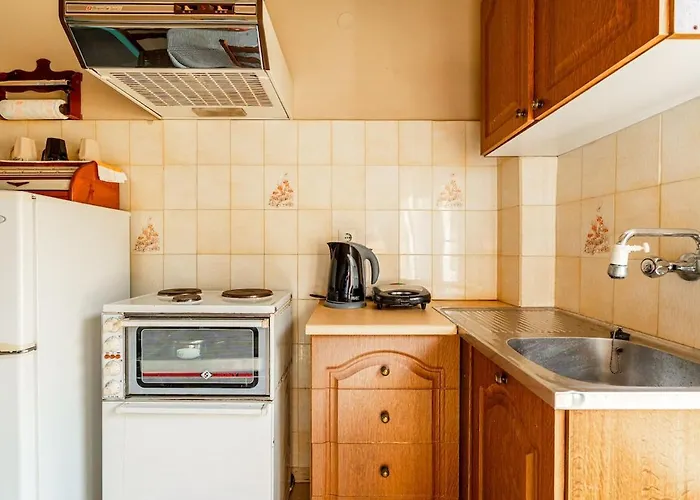 Cozycity2-bedroom For3 By Alecos Apartment